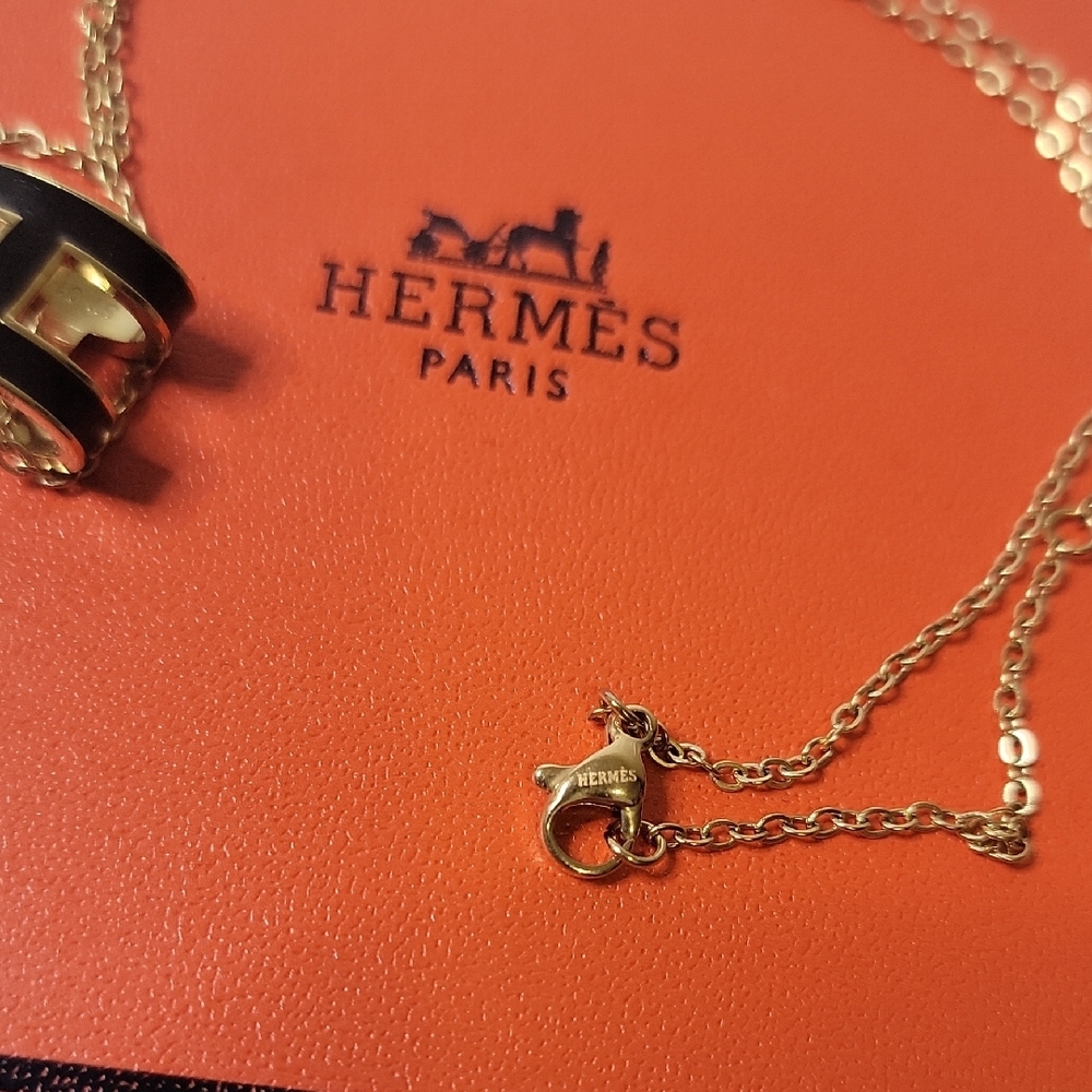 Hermes Gold Necklace with Black Pendant - Picture 3 of 4